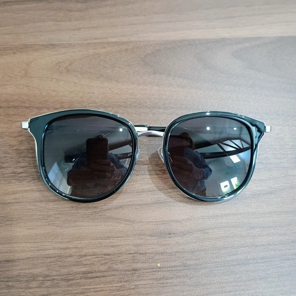 Fossil stylish glasses